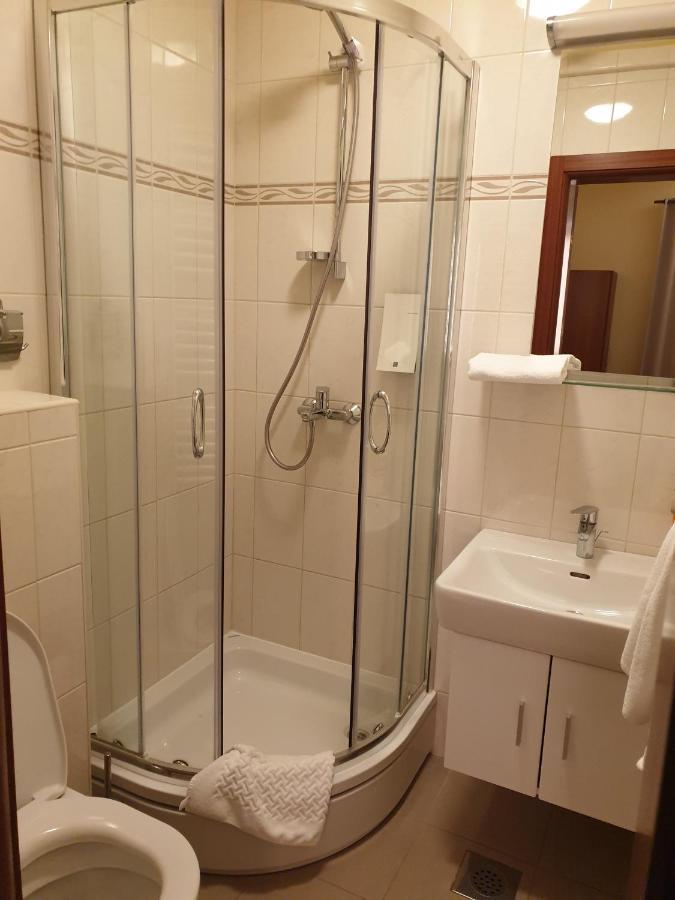 Drniš Hotel Roski Slap المظهر الخارجي الصورة
